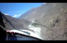 Najtrudniejsze podejście do lądowania na świecie - Peru