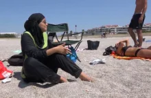 Cannes: pierwsze kobiety ukarane za noszenie burkini na plaży