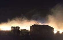 Płonie obóz dla uchodźców w Calais! Sekielski potwierdza