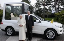 Nowy papamobile Mercedes-Benz dla papieża Benedykta XVI