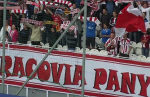 Cracovia w Lidze Mistrzów! Kibice Pasów puścili hymn w czasie meczu z Górnikiem