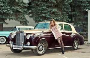 "Motoryzacja kołem się kręci" – Rolls Royce Silver Cloud