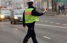 Nie zatrzymasz się do kontroli? Policja może staranować twój samochód