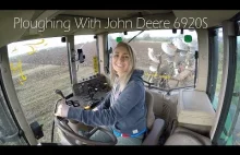 Różowy pasek na ciężkim ciągniku John Deere 6920S - 4K
