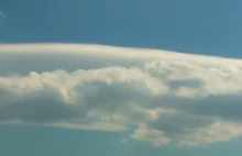 Zjawiska na niebie: Chmura Pileus