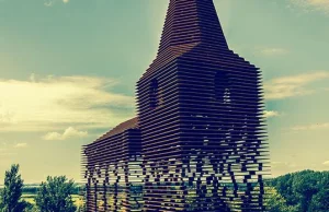 W Belgii zbudowano lewitujący kościół