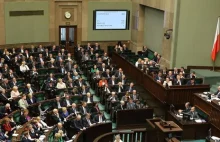 Sejm uchwalił ustawę o Trybunale Konstytucyjnym