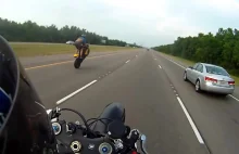 Koleś na motocyklu chciał przyszpanować, ale nie wyszło.