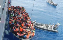 Libijski okręt oddał strzały ostrzegawcze do statku NGO