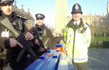 Aresztowanie a nawet kulka - brytyjska policja ostrzega żartownisiów z youtube'a