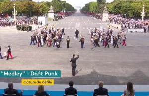 Daft Punk w wykonaniu francuskiej orkiestry wojskowej. Czyste Złoto