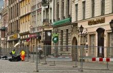 Wrocław: W Rynku budują szpilkostradę. Tak jakby lata temu nie mogli tego zrobić