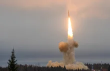 Dziś w nocy nad Polskim niebem było widać smugę z rakiety balistycznej Rosjan