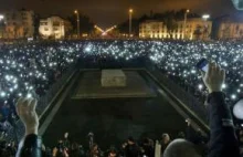 Węgrzy protestują przeciw podatkowi internetowemu