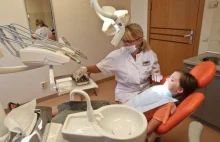 Polacy unikają dentysty jak ognia