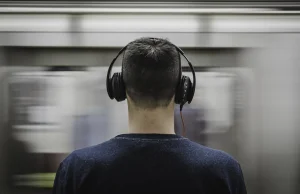 Dlaczego czujemy dreszcze, gdy słuchamy muzyki?