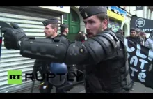 Starcia między policją a zwolennikami imigrantów w Paryżu.