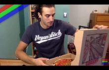 Weganin dowiaduje się, że jego pizza zawiera ser