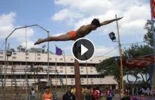 Mallakhamb – akrobatyka na palu - pierwowzór pole dance.