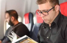 W samolocie LOT-u z Tel Avivu rozłożono książki o Polakach pomagającym Żydom.