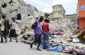 Czerwony Krzyż wydał pół miliarda dolarów na budowę sześciu domów na Haiti.