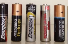 Test pojemność baterii AA różnych producentów [ENG]