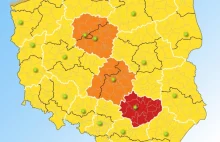 Burze z gradem nad Polską. IMGW ostrzega: Zagrożenie dla życia