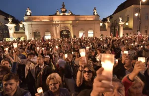 Poseł Tarczyński zawiadamia prokuraturę o planach wizyt w biurach poselskich.