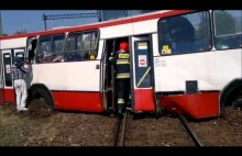 symulacja zderzenia pociągu z autobusem w Sosnowcu