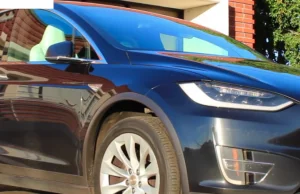 Tesla Model X z przebiegiem 563 150 km zamknie usta niedowiarkom