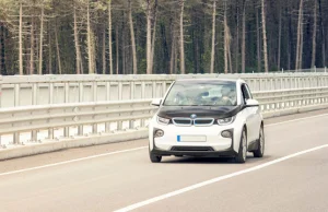 Lasy Państwowe kupują elektryczne BMW za prawie 2,5 miliona złotych