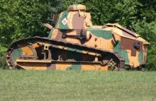 Trench war in the 1917-18 Renault FT-17 tank