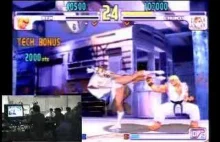 Półfinał EVO 2004(Street Fighter III) i reakcja publiczności.