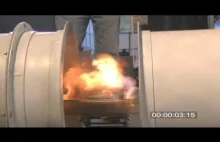 DARPA demonstruje gaszenie ognia polem akustycznym