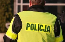 Pijany rysował zaparkowane auta. Potem sam wezwał policję