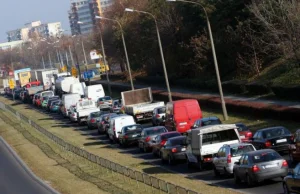 Studenci wracają do miast. Samochody zwolnią o jedną trzecią