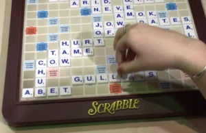 10 słów, które zapewniają zwycięstwo w Scrabble