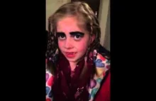 Niemieckie dzieci wypowiadają Szahadę odwiedzając dom muzułmanina w Halloween