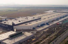 Ogromna fabryka Tesli w Chinach już funkcjonuje, produkcja pełną parą.