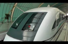 Przejazd koleją magnetyczną Maglev w Chinach
