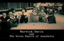 Warwick Davis i Siedmioro Karłów z Auschwitz [Dokumentalny