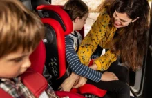Jak bezpiecznie przewozić dziecko w samochodzie?