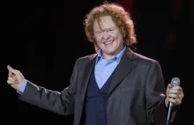 Simply Red, czyli 1000 kobiet rudzielca