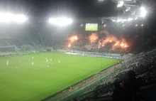 "J...ć Hitlera" i "J...ć Stalina" - antytotalitarna oprawa na stadionie...