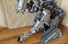JOHNNY 5, robot z filmu Krótkie Spięcie zbudowany z klocków LEGO