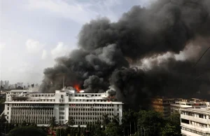 Mumbaj: Budynek rządowy w ogniu, trwa operacja ratowania uwięzionych