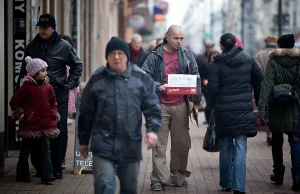 Jak uzbierać kasę na sylwestra? Oto najprostszy sposób!