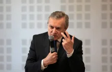 Minister kultury wypiera się 3,5 mln zł, które państwo dało na "Kler"