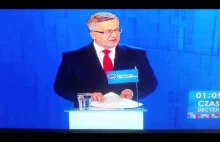 Debata Prezydencka - 2015 - oddanie flagi PO