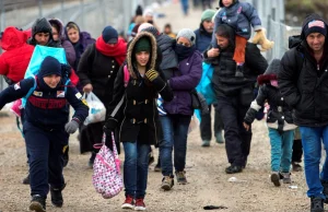 Kryzys migracyjny. Premier Francji przeciwny stałym kwotom relokacji uchodźców
